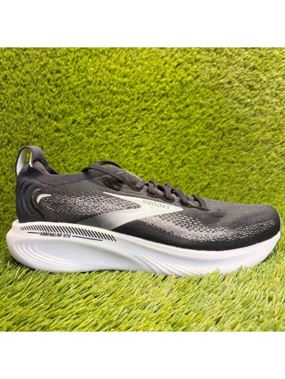 Brooks Adrenaline GTS 25 Womens Size 11.5D Black Athletic Running Shoes Sneakers
